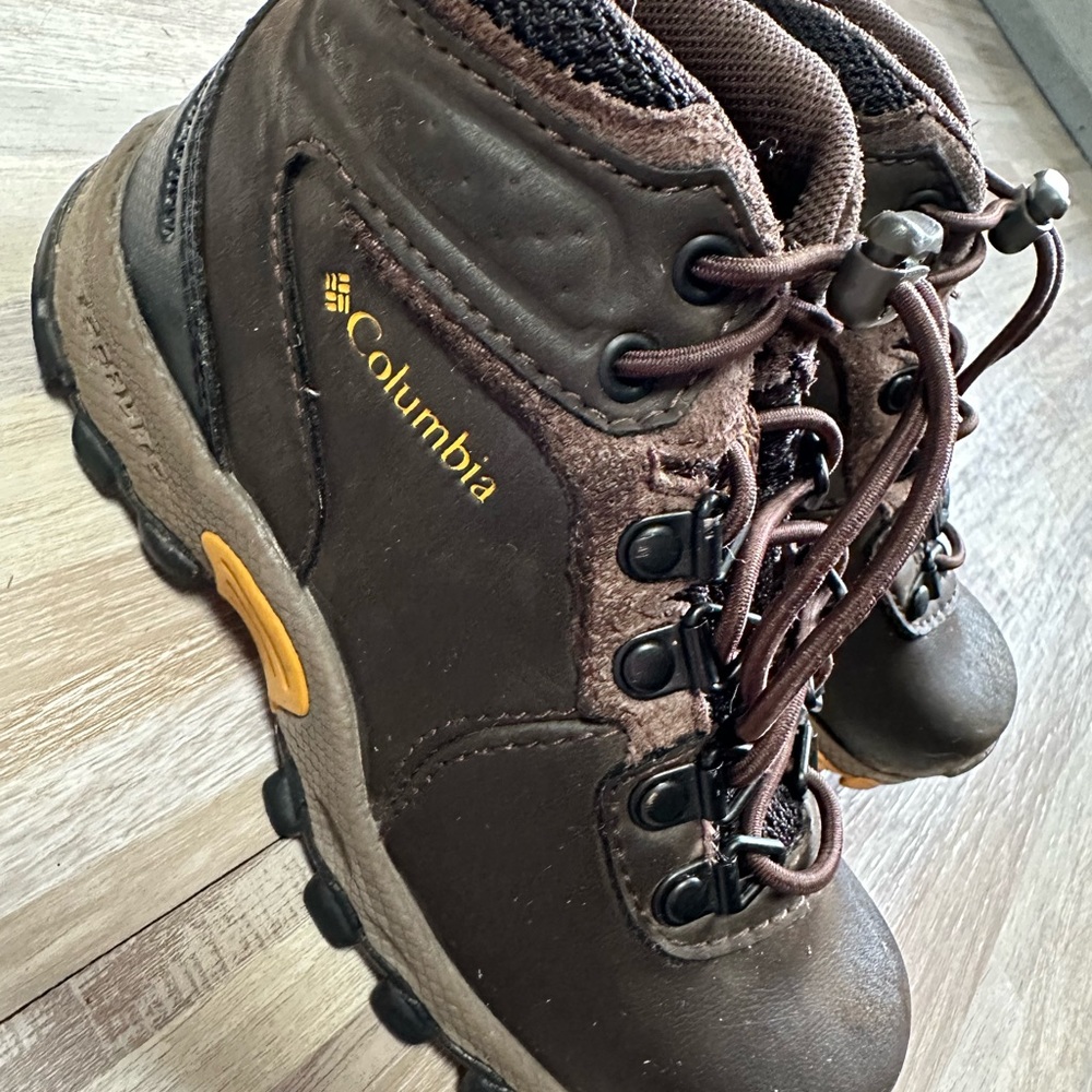 Size 11 toddler hiking boots